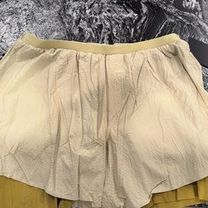 Lululemon 5 inch XXL shorts lined with tags
